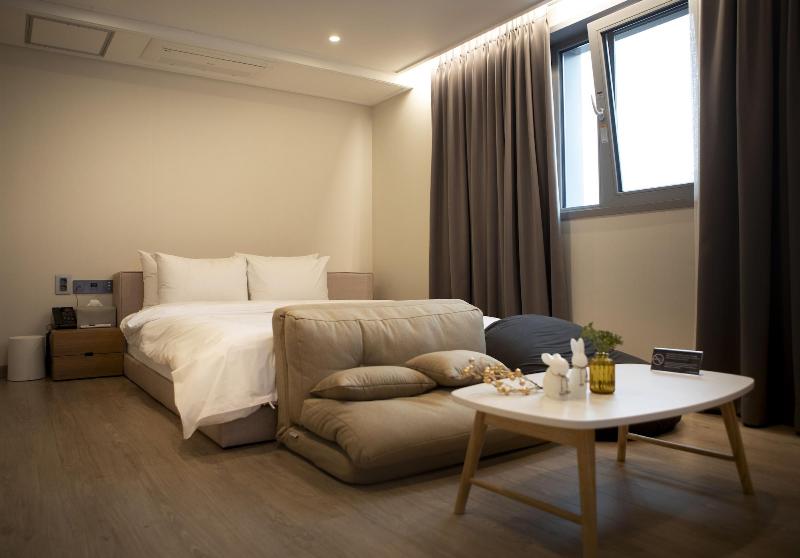 Centro Hotel image