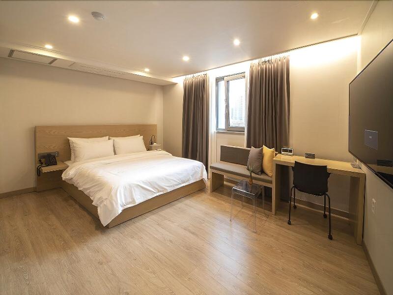 Centro Hotel image