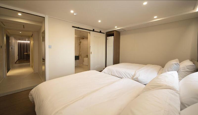 Centro Hotel image