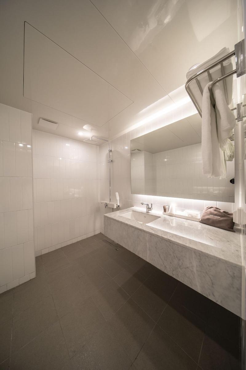 Centro Hotel image