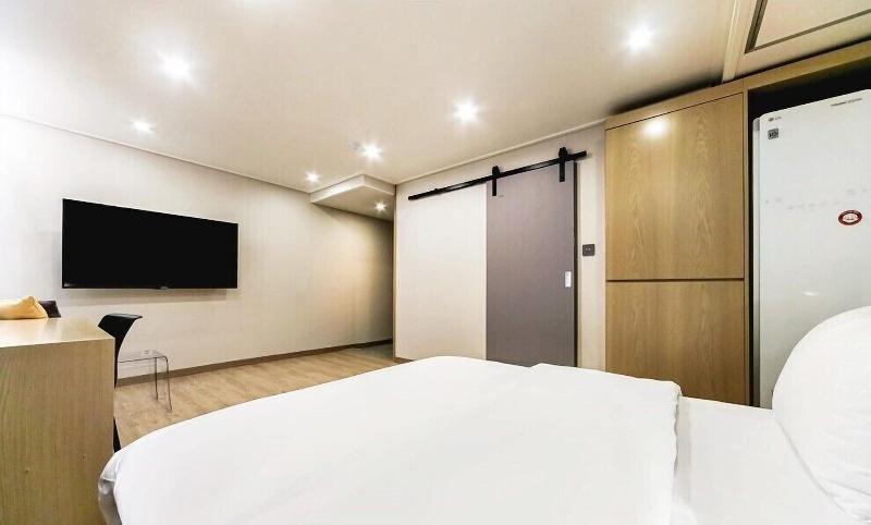 Centro Hotel image