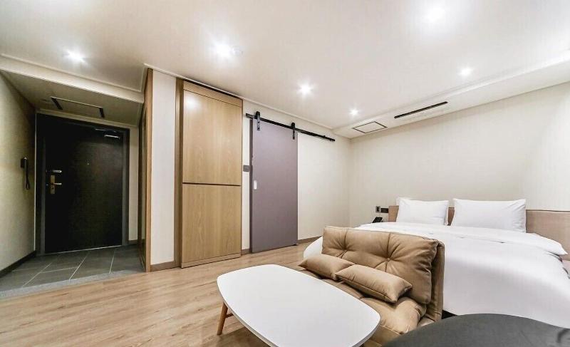 Centro Hotel image