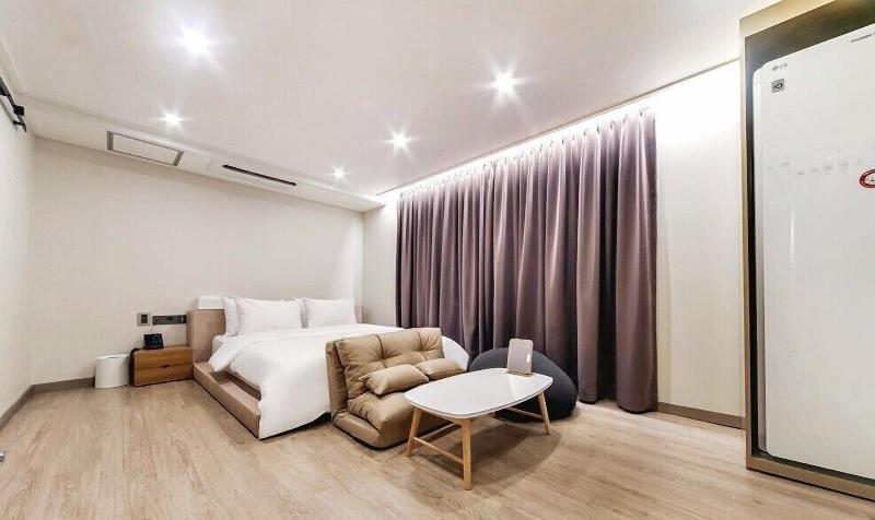 Centro Hotel image