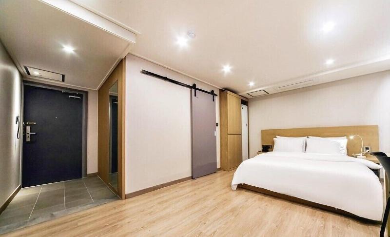 Centro Hotel image
