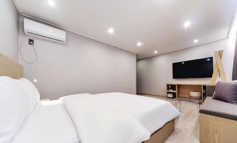 Centro Hotel image