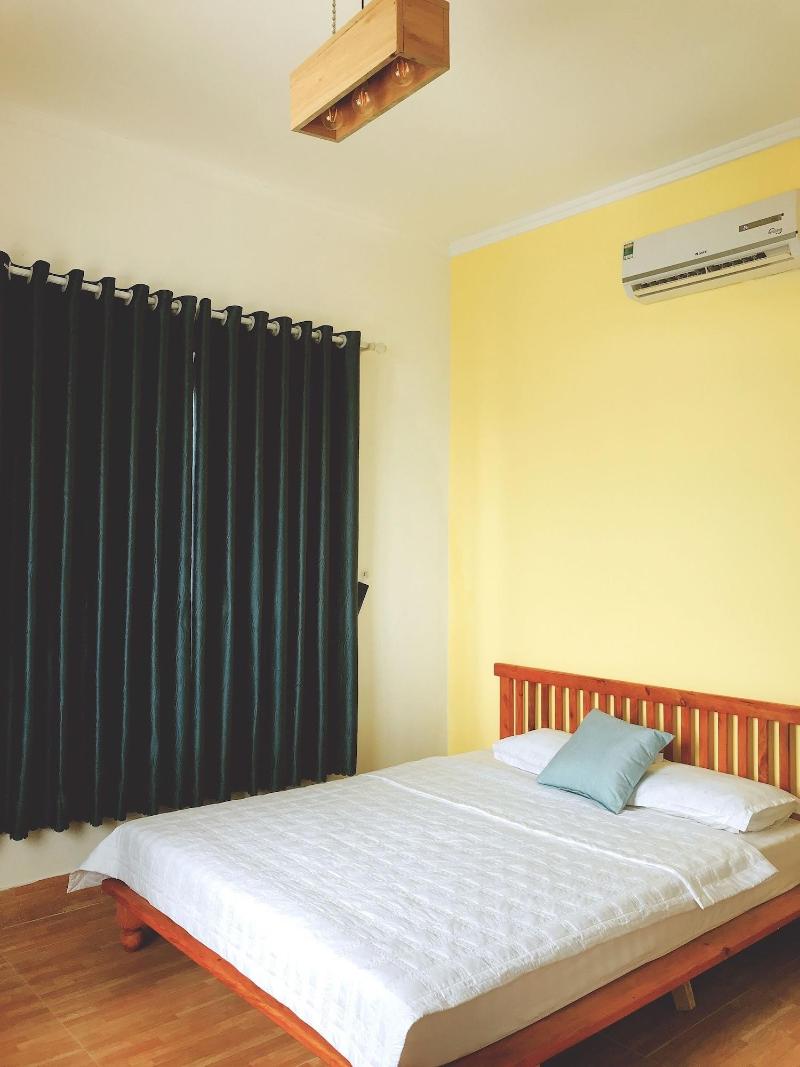 Sunbay Homestay — exterior view