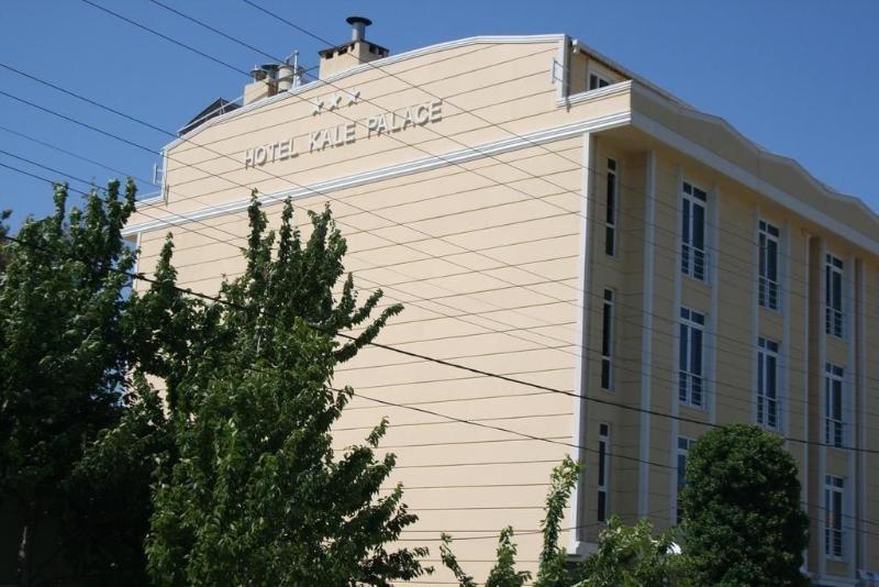 Hotel Kale Palace — exterior view