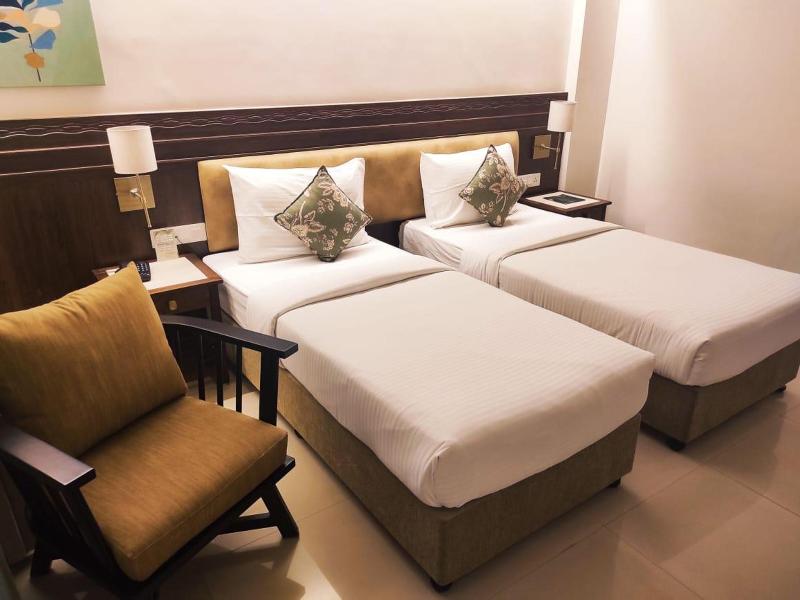 The Pavillion Hotel image