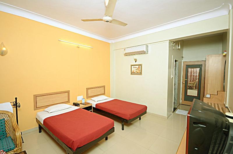 The Pavillion Hotel image