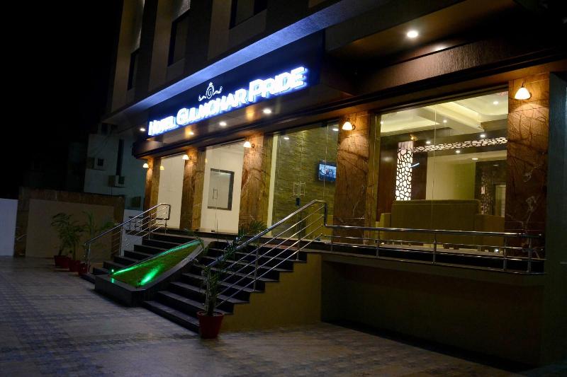 Hotel Gulmohar Pride image