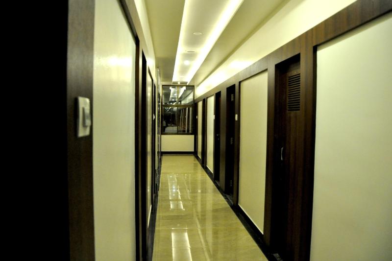 Hotel Gulmohar Pride image