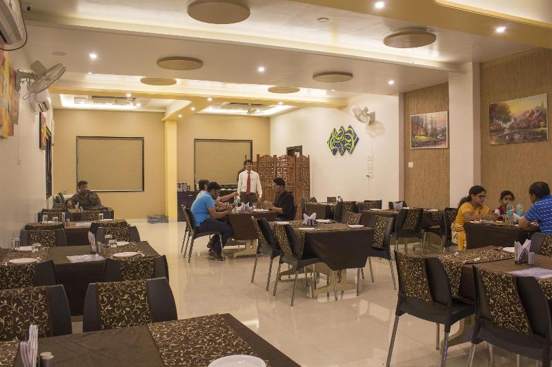 Hotel Gulmohar Pride image 1