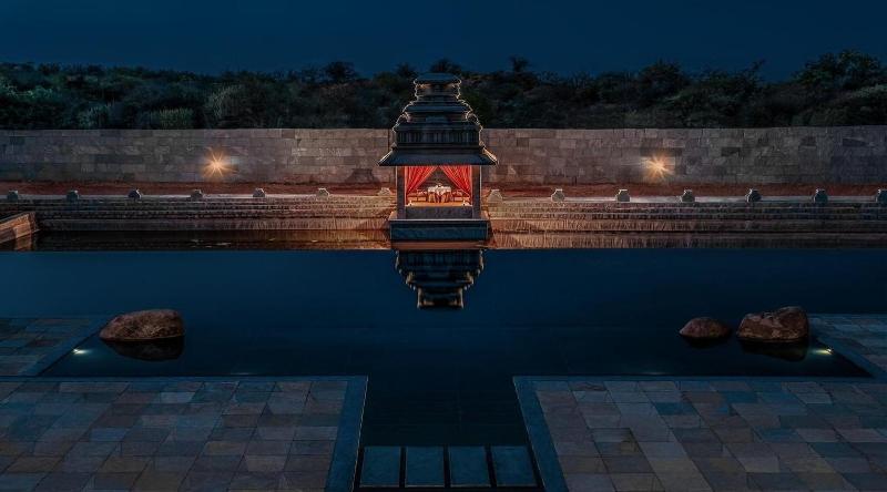 Evolve Back, Hampi
