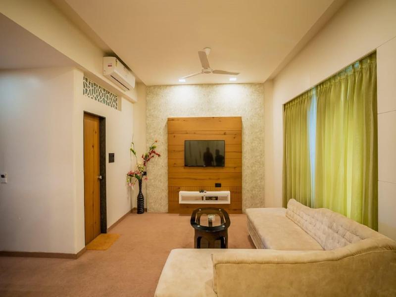 Hotel V Star image