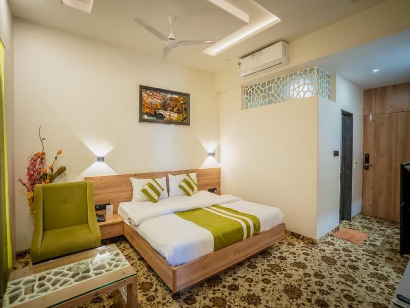 Hotel V Star image