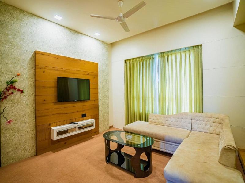 Hotel V Star image
