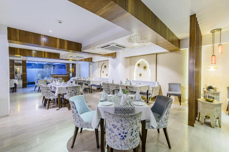 Hotel Grand Dhillon image 3