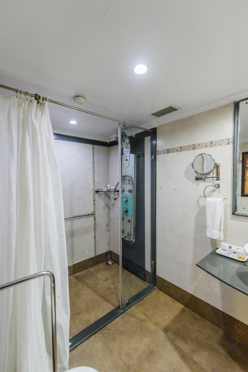 Hotel Grand Dhillon image