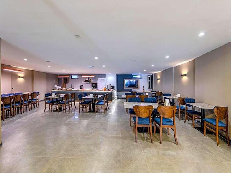 Evim Hotel image