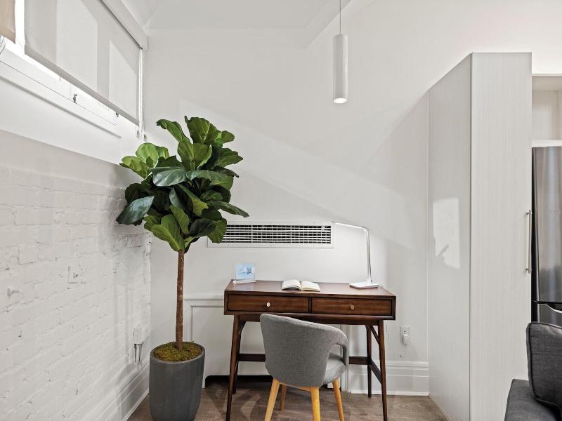 Oakwood Suites & Studios Dupont Circle Washington image