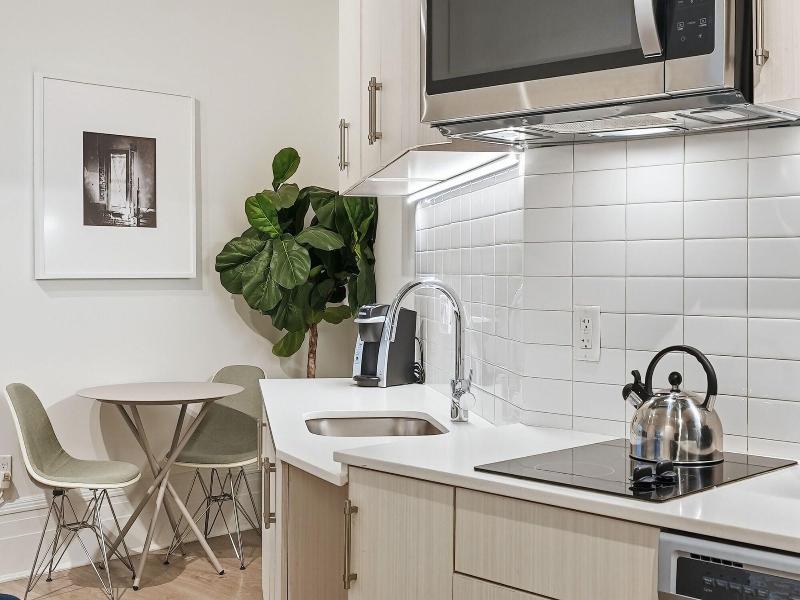 Oakwood Suites & Studios Dupont Circle Washington image