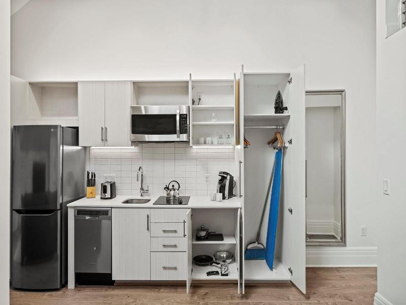 Oakwood Suites & Studios Dupont Circle Washington image