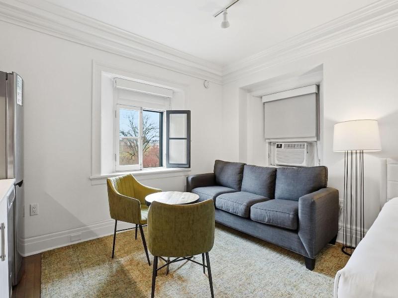 Oakwood Suites & Studios Dupont Circle Washington image
