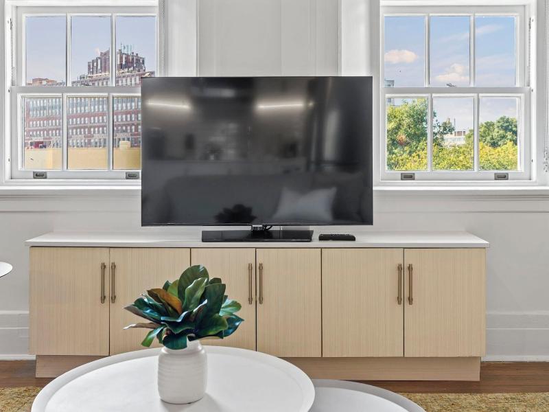 Oakwood Suites & Studios Dupont Circle Washington image