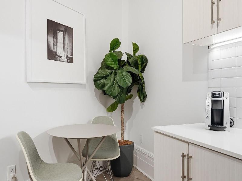 Oakwood Suites & Studios Dupont Circle Washington image