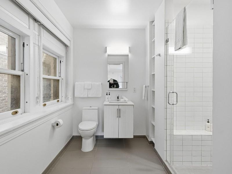 Oakwood Suites & Studios Dupont Circle Washington image