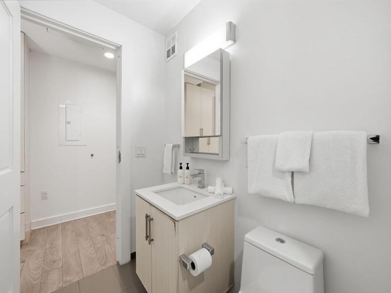 Oakwood Suites & Studios Dupont Circle Washington image