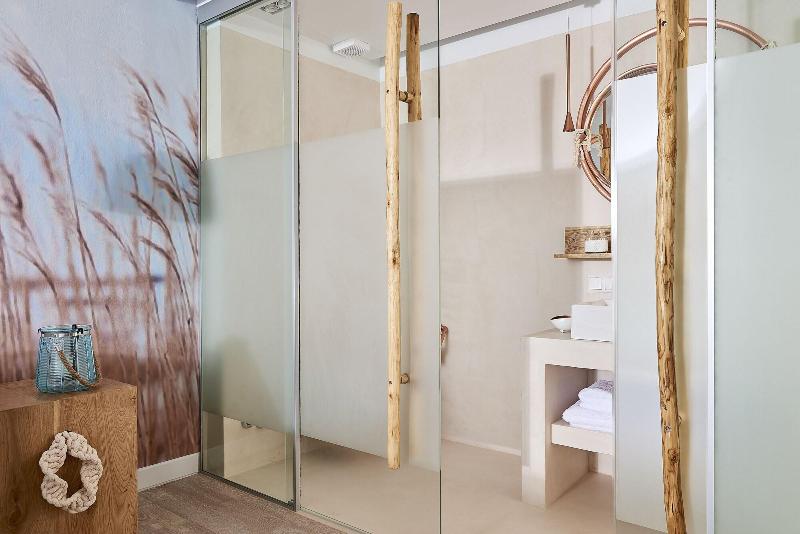 Canal Suites image