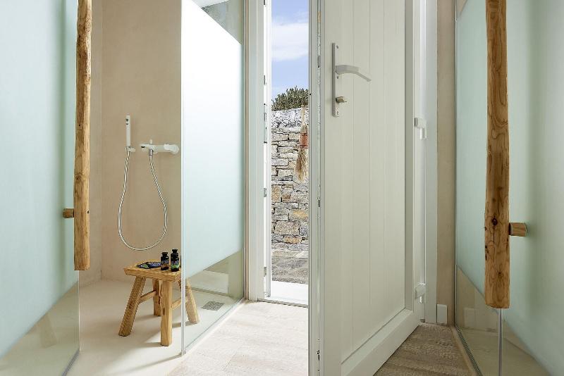Canal Suites image