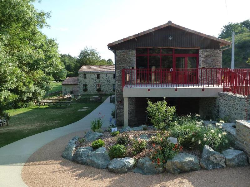 Moulin De Drapras image