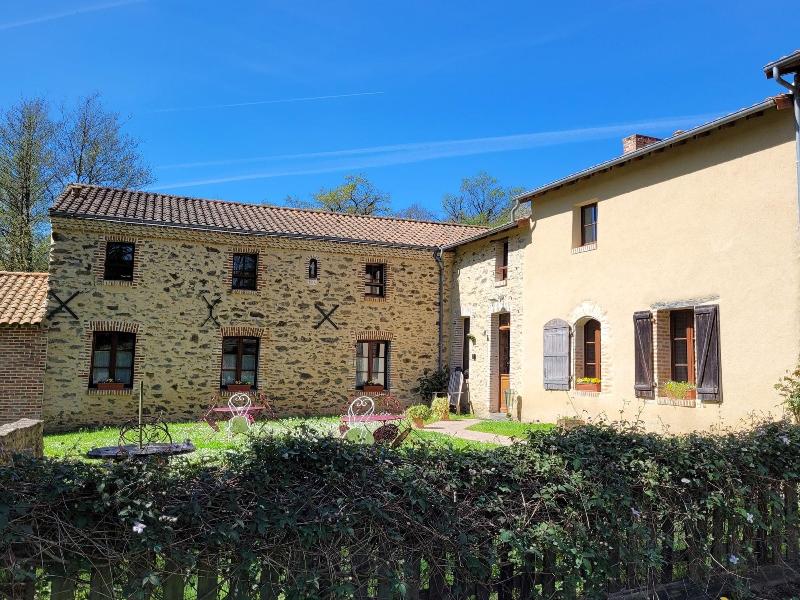 Moulin De Drapras image