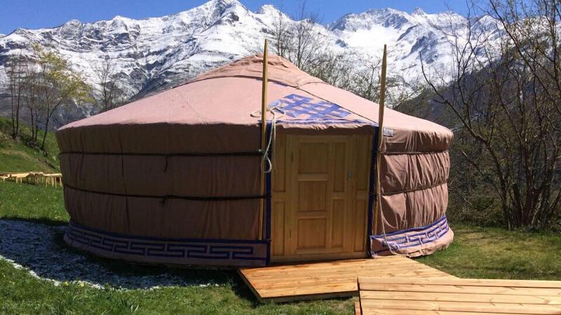 Yourtes Mongoles Gavarnie image