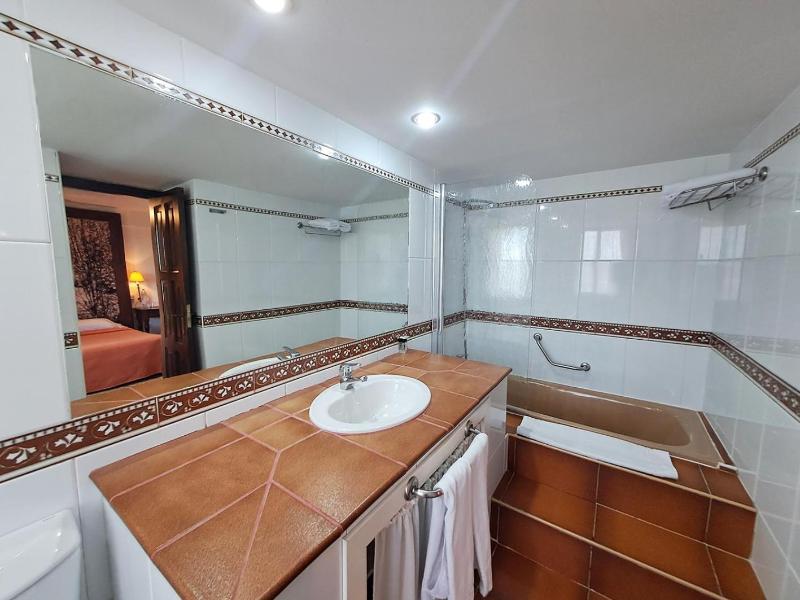 Hotel & Spa Rural Las Nubes image