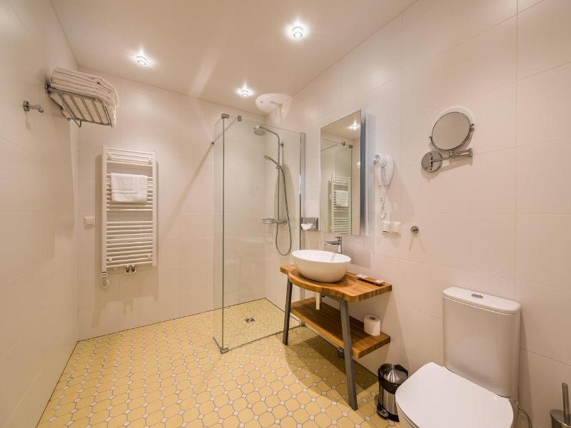 Hotel Mikelis image