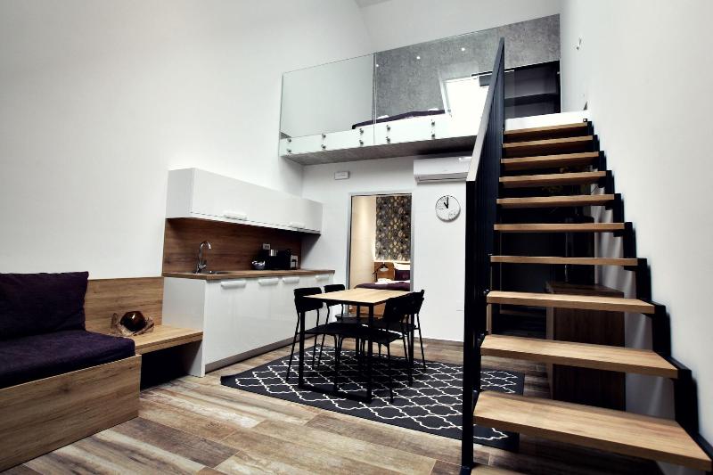 Apartments Art House image