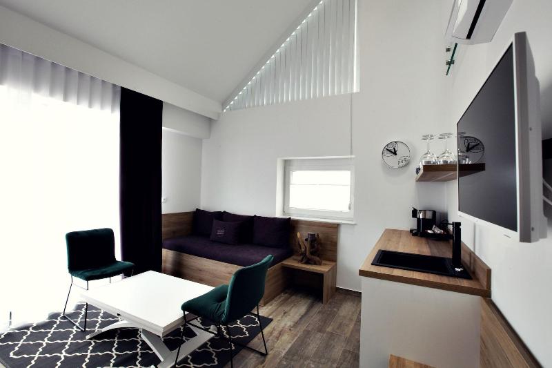 Apartments Art House image