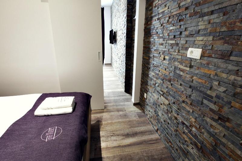 Apartments Art House image
