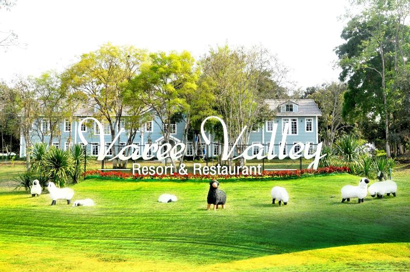 Varee Valley Resort And Restaurant image