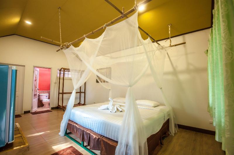 Varee Valley Resort And Restaurant image