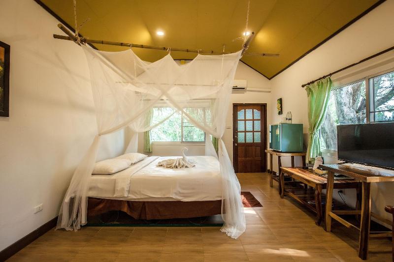 Varee Valley Resort And Restaurant image