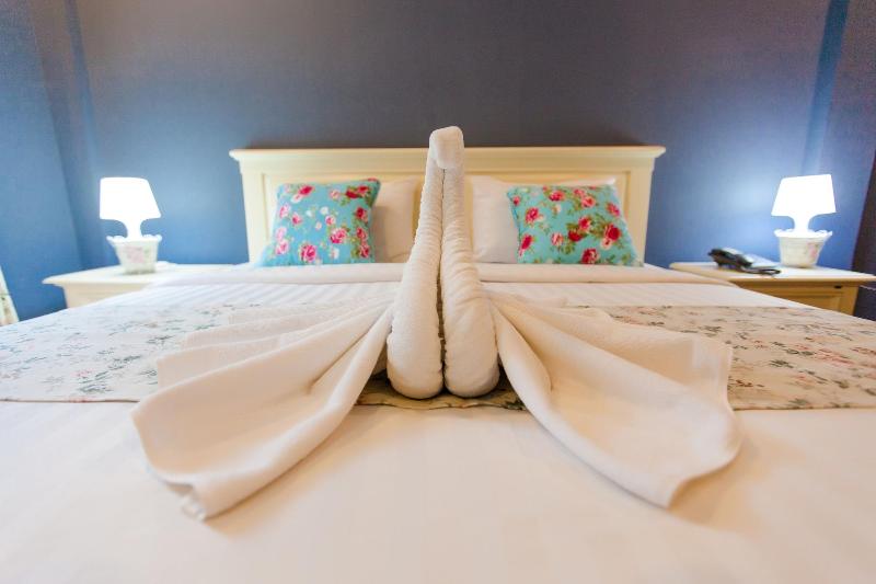 Varee Valley Resort And Restaurant image