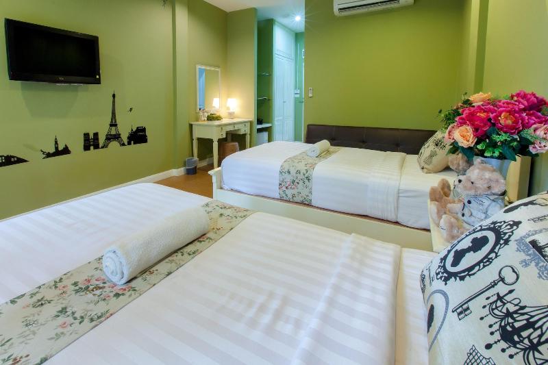 Varee Valley Resort And Restaurant image