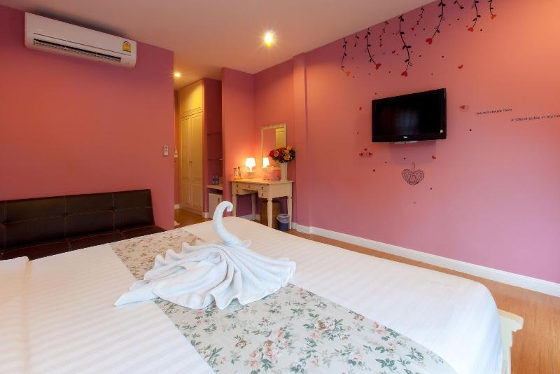 Varee Valley Resort And Restaurant image