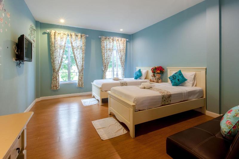 Varee Valley Resort And Restaurant image