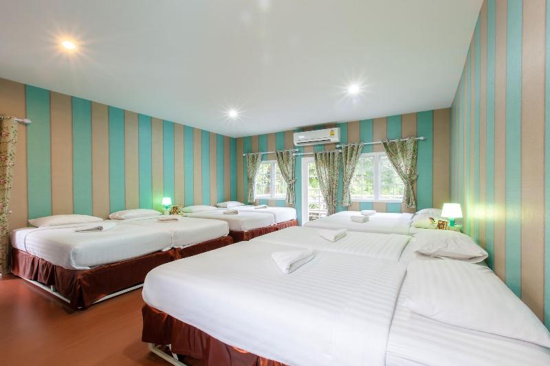 Varee Valley Resort And Restaurant image