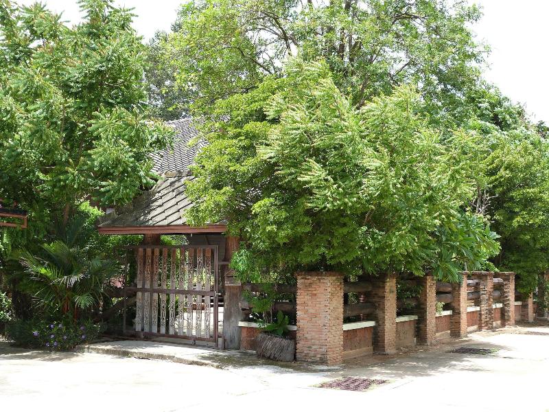 Bann Suan Rachawadee B&B